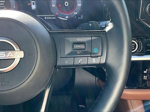 Used 2024 Nissan Pathfinder Platinum w/ Cargo Package image 24