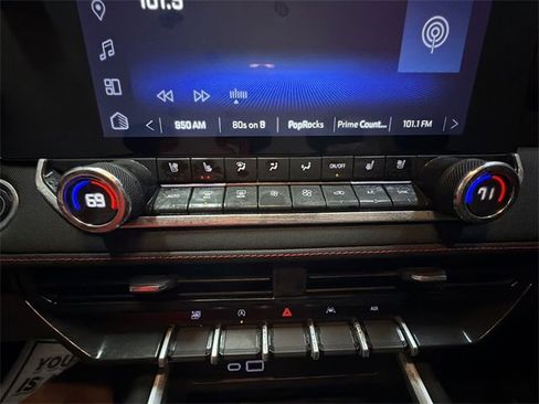 Used 2024 Chevrolet Colorado Z71 w/ LPO, Dark Essentials Package image 19