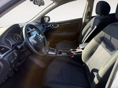 Used 2019 Nissan Sentra SV image 9