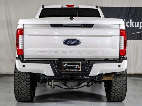 Used 2019 Ford F250 Lariat w/ Lariat Ultimate Package AWD/4WD image 8