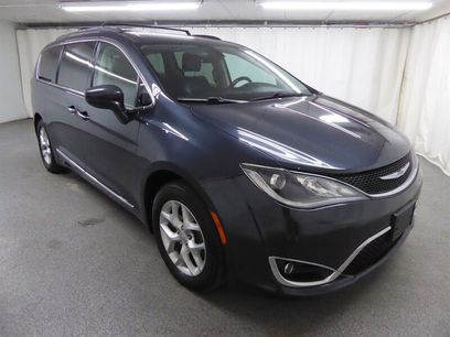 Used 2019 Chrysler Pacifica Touring-L Plus w/ Tire & Wheel Group