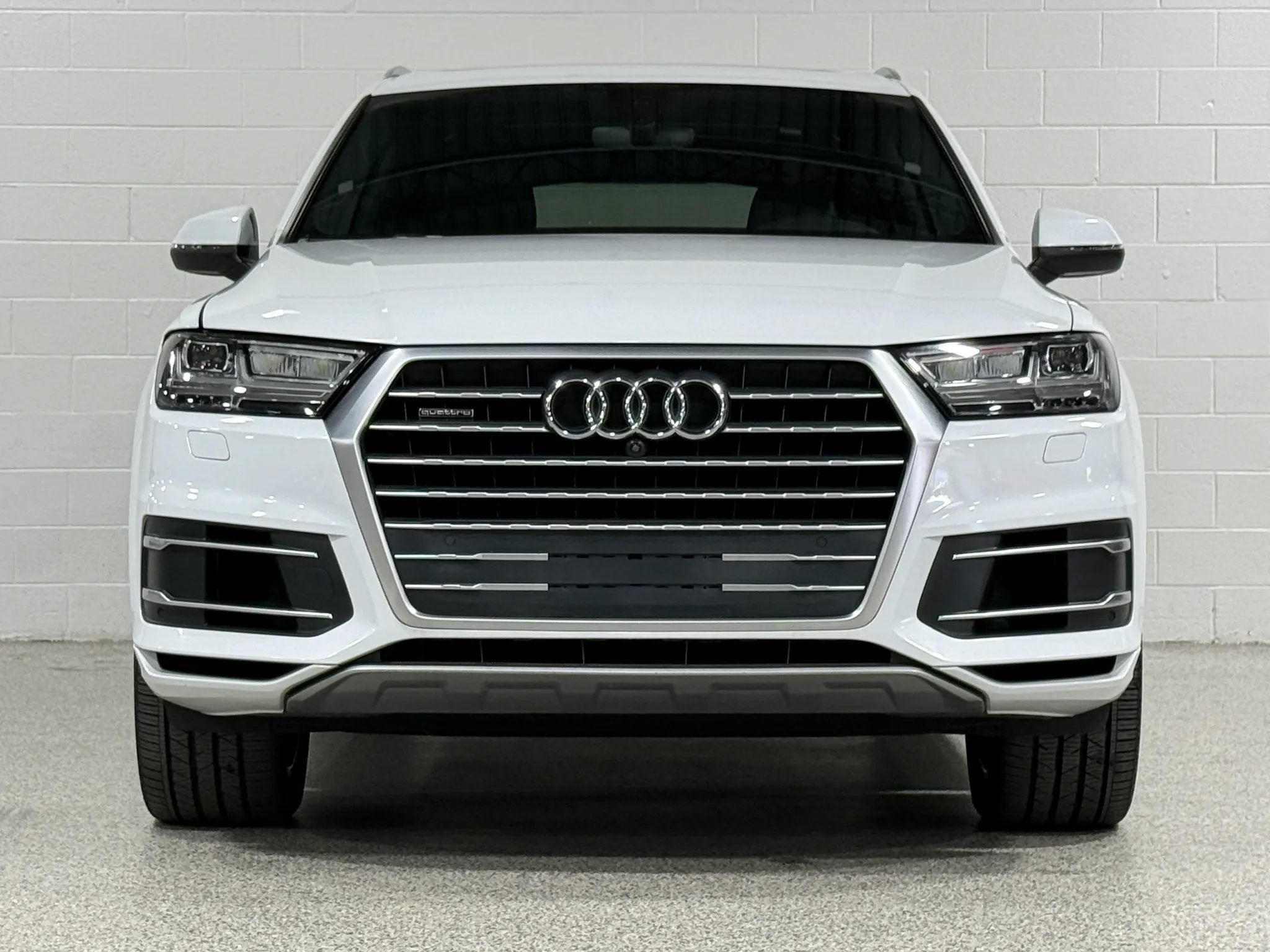 Used 2019 Audi Q7 3.0T Premium Plus w/ Premium Plus Package AWD/4WD image 3