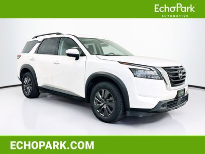 Used 2025 Nissan Pathfinder SV