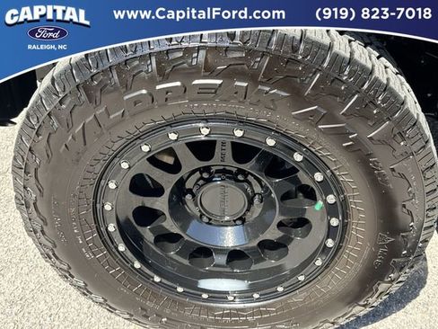 Used 2020 Toyota 4Runner SR5 Premium w/ Moonroof Package RWD image 13