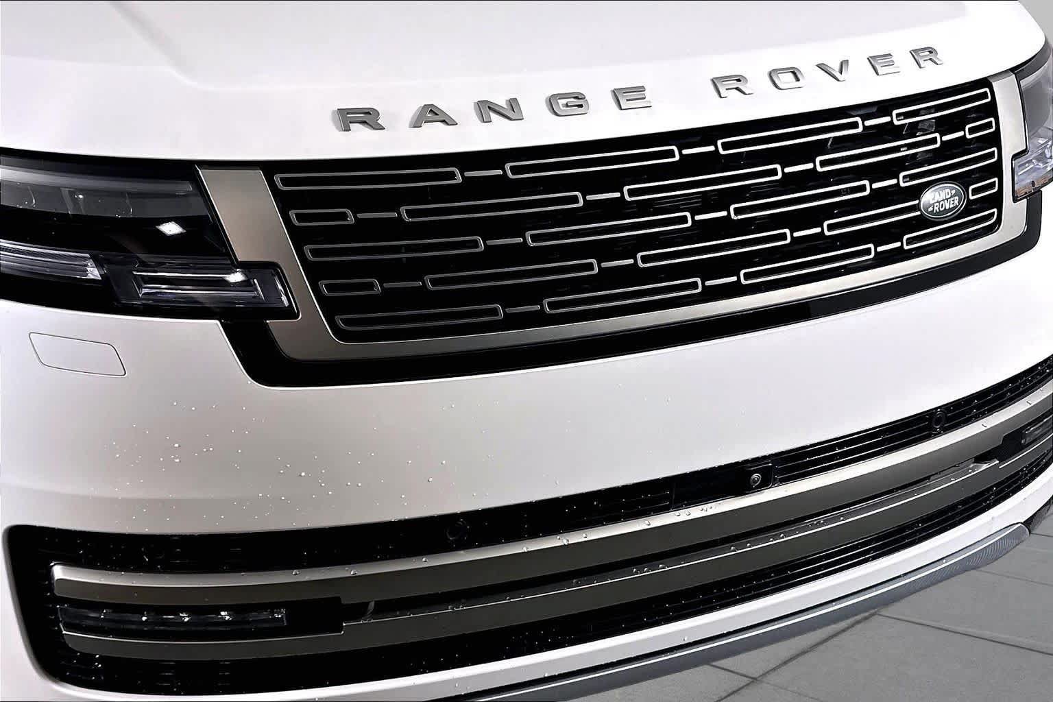 Used 2025 Land Rover Range Rover Long Wheelbase SE AWD/4WD image 28