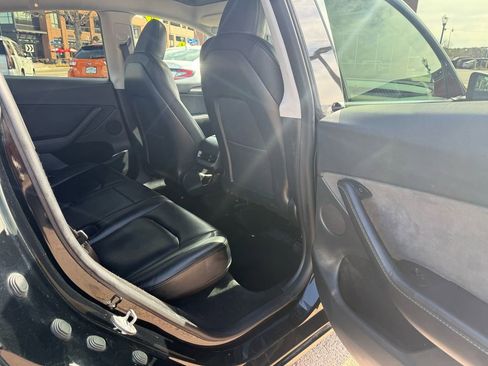 Used 2023 Tesla Model Y Long Range image 25