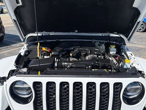 Used 2021 Jeep Gladiator Overland AWD/4WD image 33