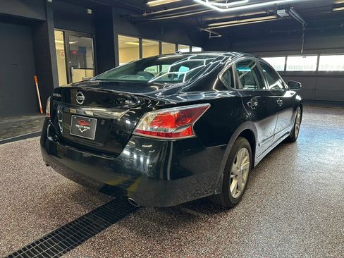 Used 2015 Nissan Altima 2.5 SL w/ Technology Package image 7