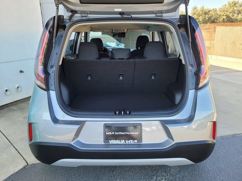 Certified 2025 Kia Soul LX w/ LX Technology Package FWD image 28