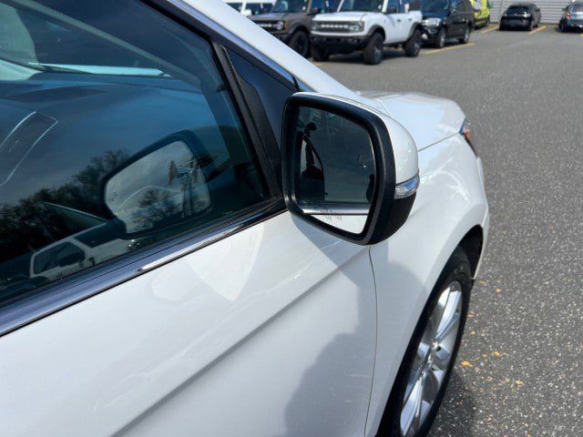 Used 2022 Ford Edge Titanium AWD/4WD image 37