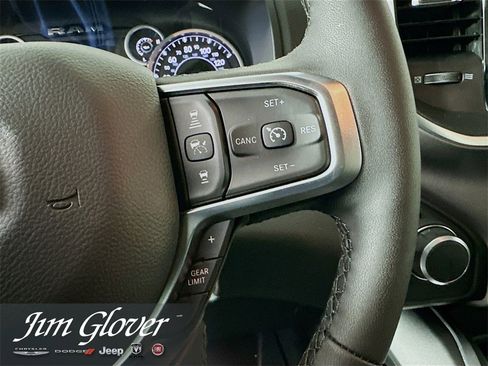 New 2026 RAM 1500 4x4 Crew Cab image 30