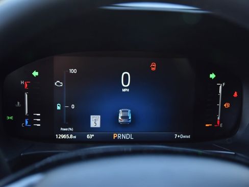 Used 2024 Ford Escape SE image 25