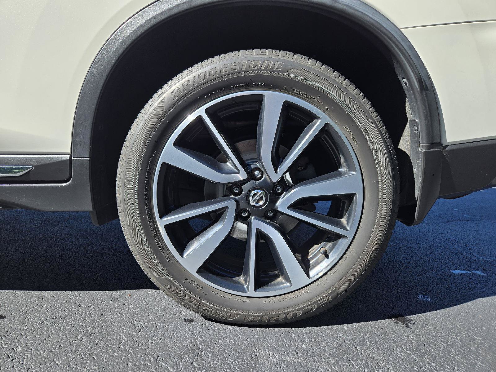 Used 2018 Nissan Rogue SL w/ Premium Package AWD/4WD image 11