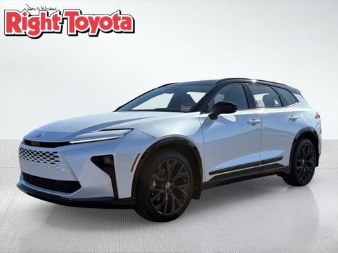 New 2026 Toyota Crown Signia image 1