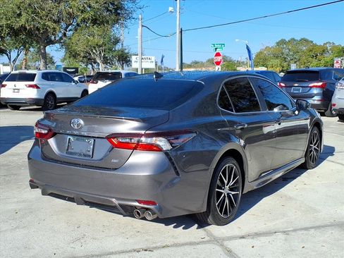 Used 2024 Toyota Camry SE image 8