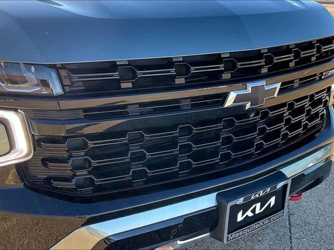 Used 2023 Chevrolet Tahoe Z71 w/ Luxury Package image 33