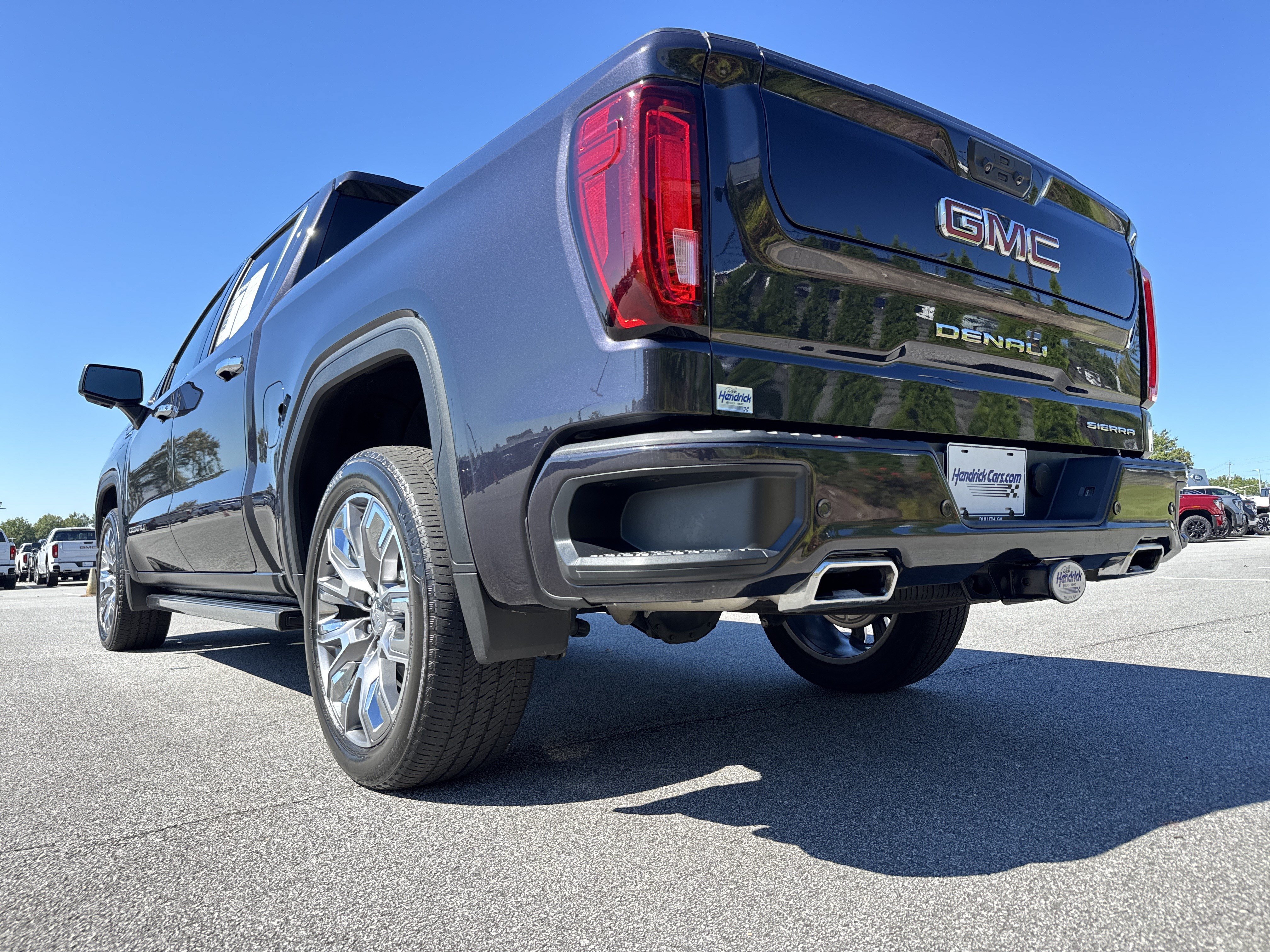 Used 2024 GMC Sierra 1500 Denali w/ Denali Reserve Package AWD/4WD image 8