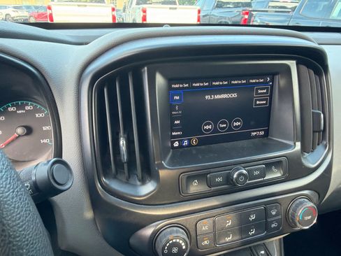 Certified 2022 Chevrolet Colorado W/T w/ WT Convenience Package AWD/4WD image 9