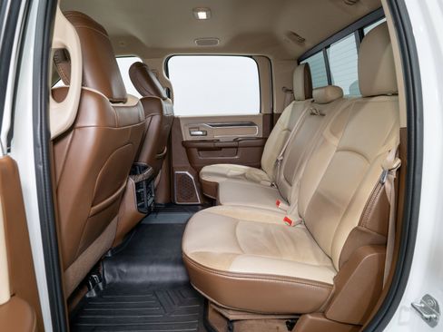 Used 2020 RAM 2500 Laramie image 32