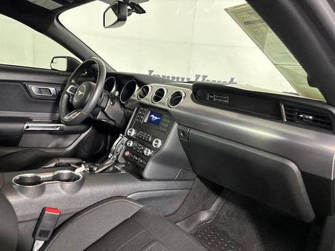 Used 2020 Ford Mustang GT w/ Black Accent Package RWD image 27