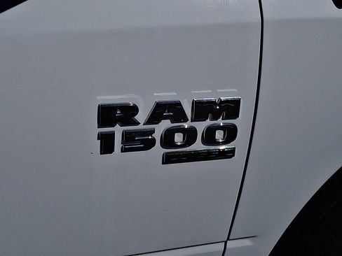 Used 2024 RAM 1500 Classic SLT AWD/4WD image 30