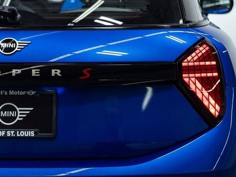 New 2026 MINI Cooper S image 8