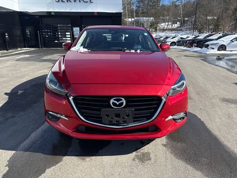 Used 2018 MAZDA MAZDA3 Grand Touring image 8