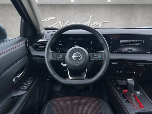 New 2026 Nissan Kicks SR FWD image 22