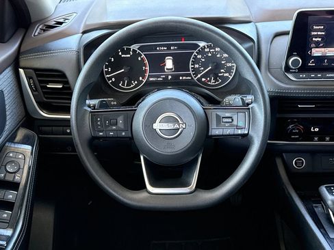 Used 2023 Nissan Rogue SV AWD/4WD image 22