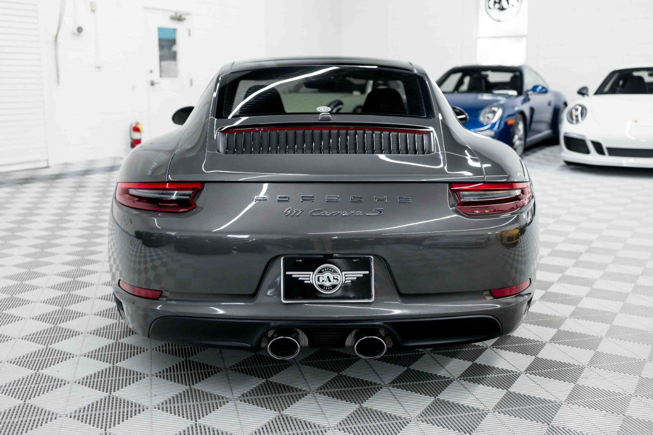 Used 2018 Porsche 911 Carrera S RWD image 8