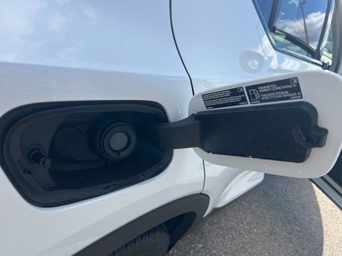 New 2026 Volvo XC40 B5 Plus w/ Protection Package Premier AWD/4WD image 12