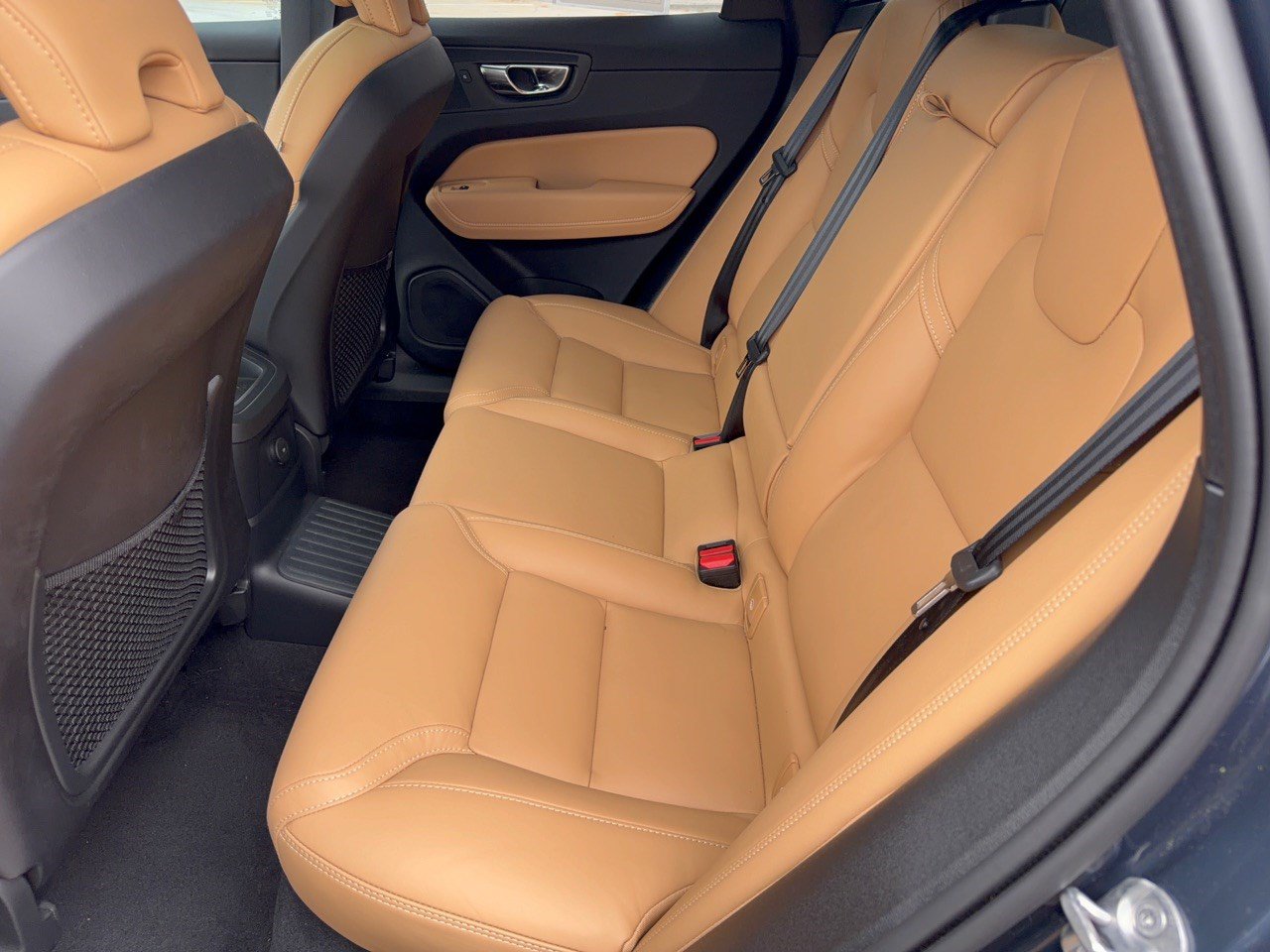 Certified 2024 Volvo XC60 T8 Ultimate w/ Protection Package Premier AWD/4WD image 25