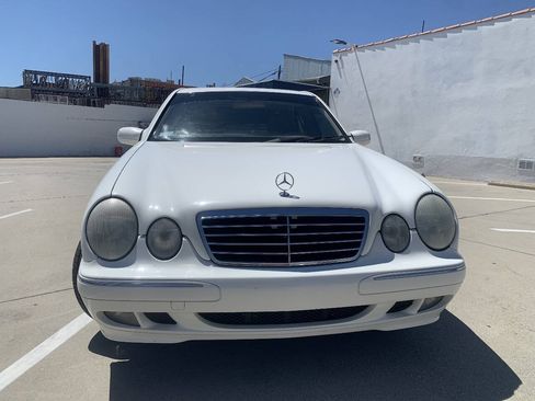 Used 2002 Mercedes-Benz E 320 Sedan image 4