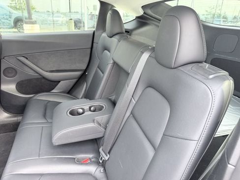 Used 2022 Tesla Model Y Performance AWD/4WD image 18