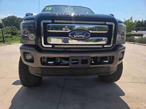 Used 2015 Ford F250 King Ranch w/ FX4 Off-Road Package AWD/4WD image 4