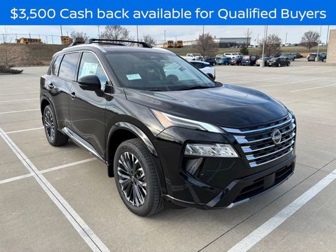 New 2026 Nissan Rogue Platinum w/ Platinum Premium Package image 2