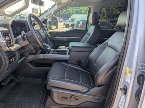 Used 2025 Ford F250 Lariat w/ Tremor Off-Road Package AWD/4WD image 15