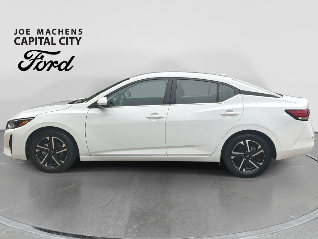 Used 2024 Nissan Sentra SV FWD image 8