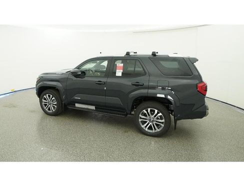 New 2025 Toyota 4Runner Limited image 4