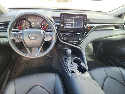 Used 2023 Toyota Camry XSE image 12