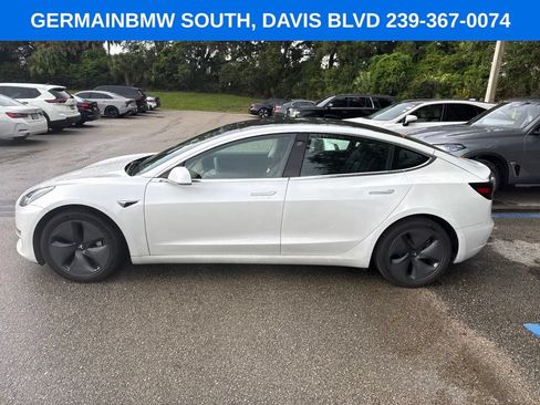 Used 2020 Tesla Model 3 Standard Range Plus RWD image 2