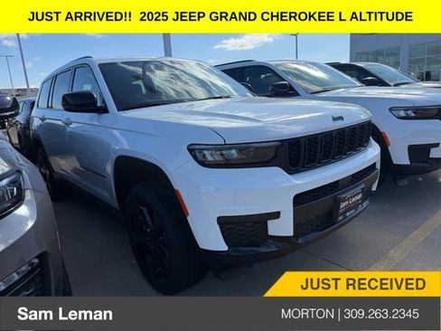 New 2025 Jeep Grand Cherokee L Altitude image 1