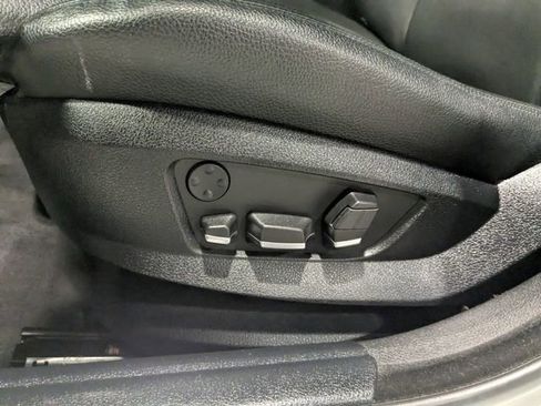 Used 2013 BMW 550i xDrive Sedan image 23