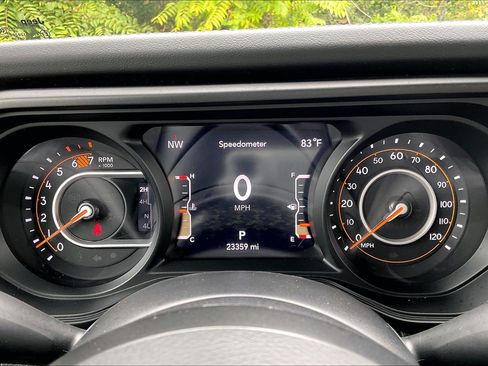 Used 2024 Jeep Wrangler Unlimited Rubicon w/ Capability Package AWD/4WD image 20