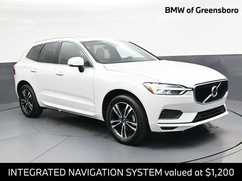 Used 2020 Volvo XC60 T5 Momentum w/ Protection Package image 1