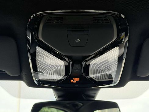 Used 2025 BMW 330i Sedan image 47