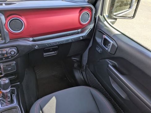 Used 2021 Jeep Wrangler Unlimited Rubicon image 17