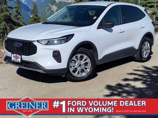 Certified 2025 Ford Escape Active AWD/4WD video 1
