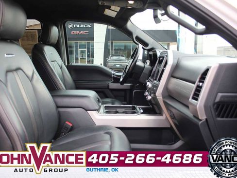 Used 2022 Ford F450 Platinum w/ FX4 Off-Road Package image 20