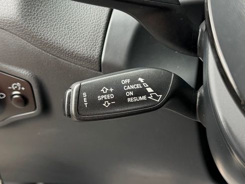 Used 2016 Audi SQ5 Premium Plus w/ Technology Package AWD/4WD image 39